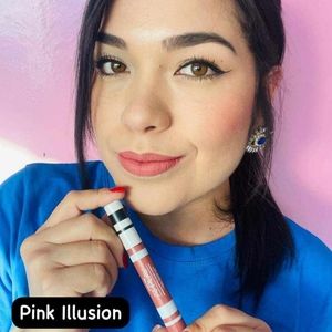 Mary kay At play Liquid Lipstick WithShine In Pink Illusion.